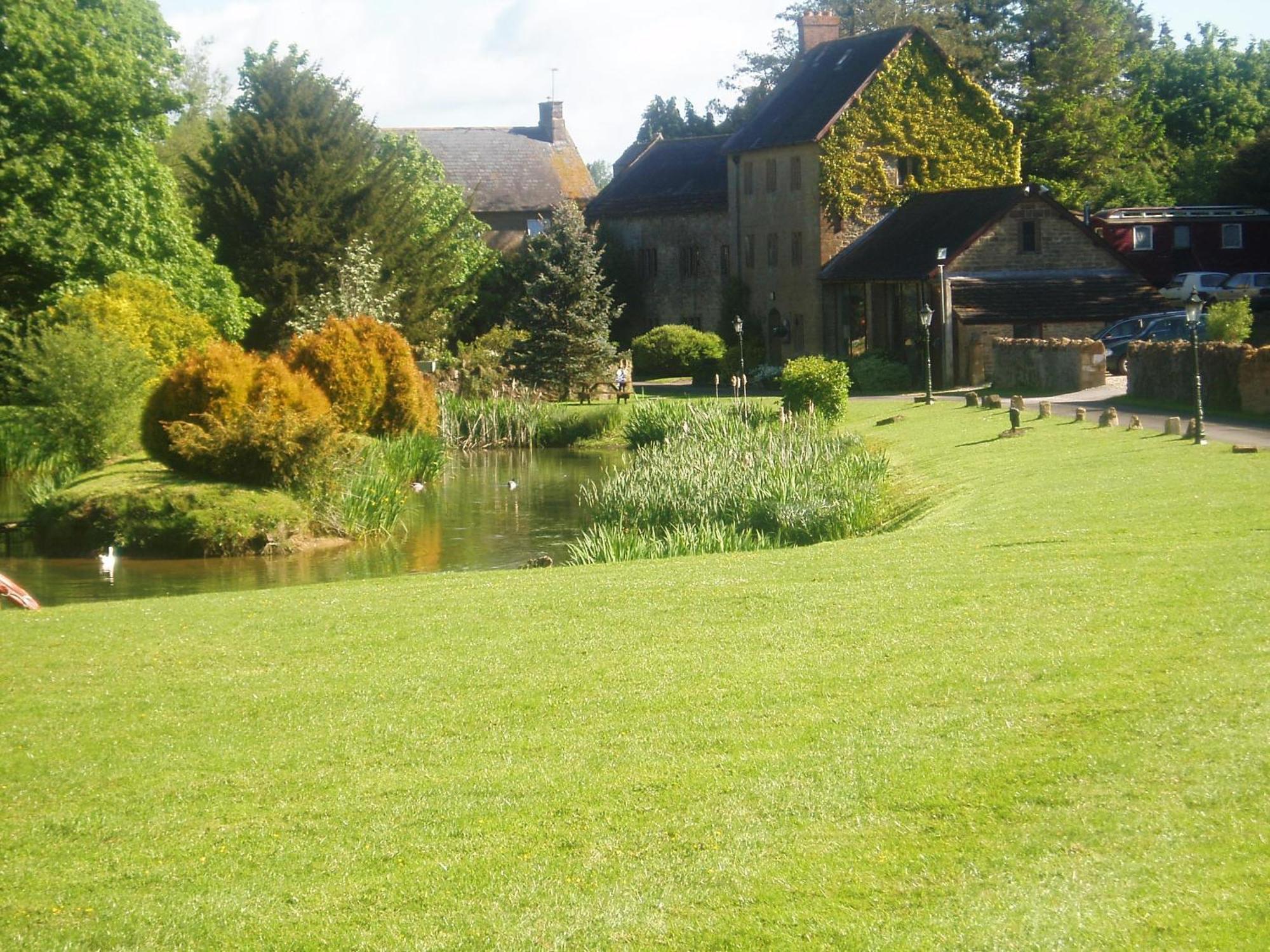 Hotel Haselbury Mill Crewkerne Esterno foto